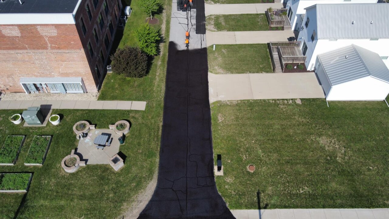 taylor-ridge-paving-sealcoat-aerial-multi-family-residential-drive-lane